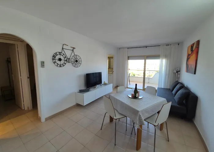 Ct Διαμέρισμα Σαλού